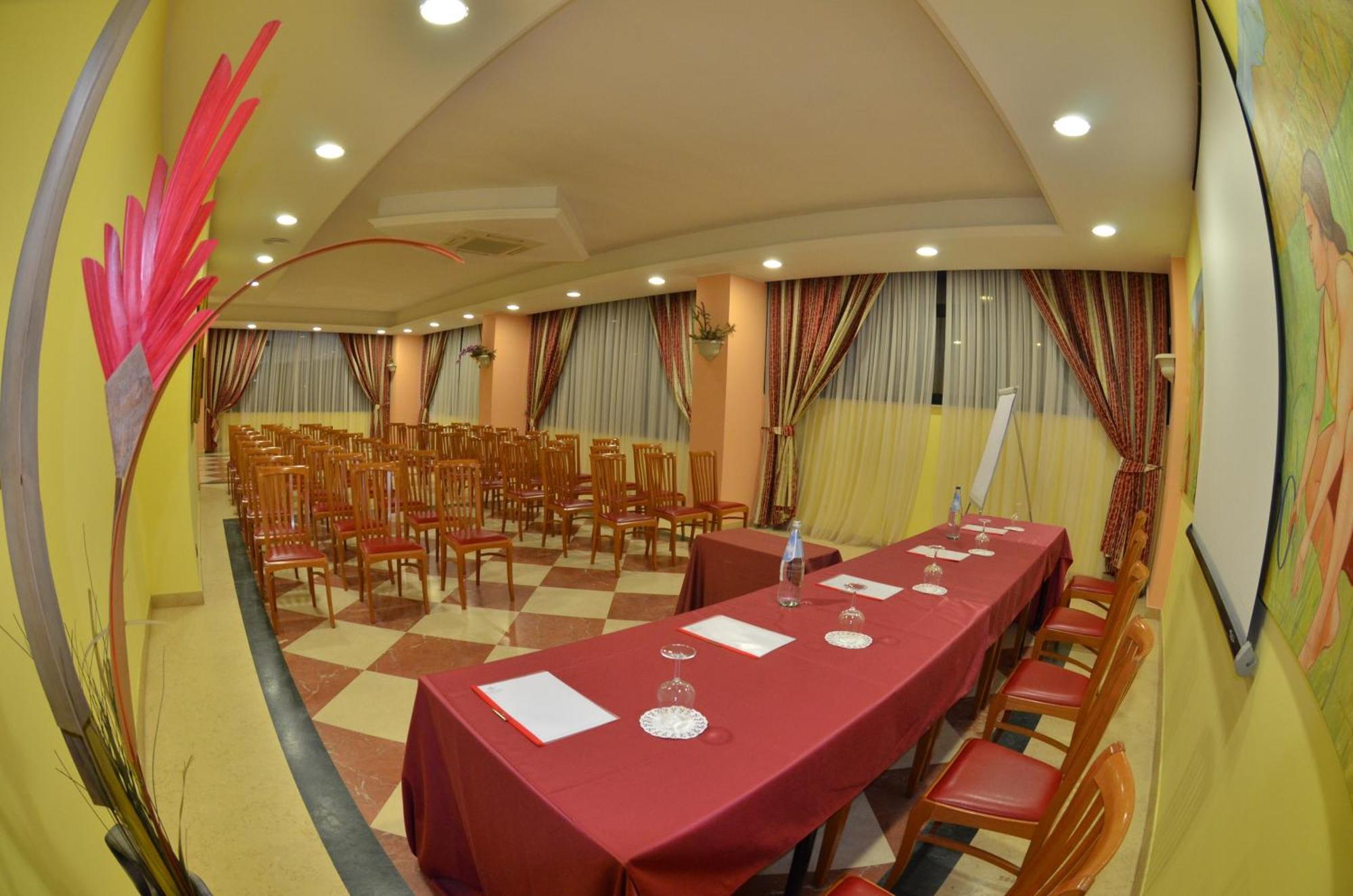 Grand Hotel Montesilvano Marina Εξωτερικό φωτογραφία