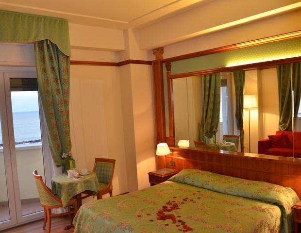 Grand Hotel Montesilvano Marina Εξωτερικό φωτογραφία